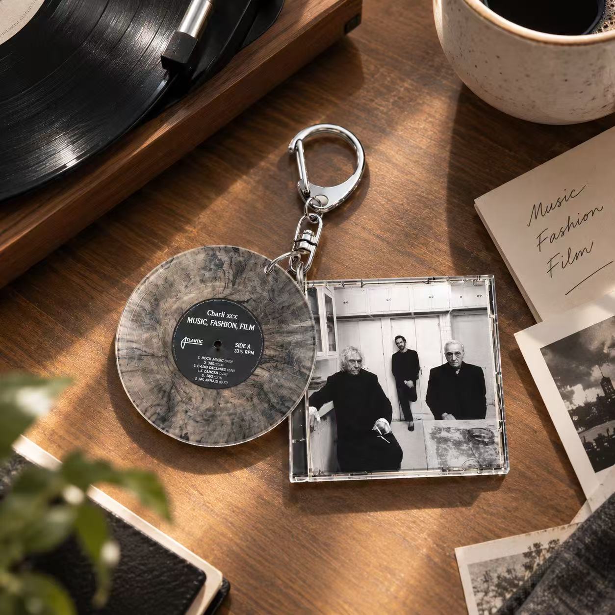 C-Charli Xcx Keychain，Music，Fa - огляд і ціна Phone Accessories Charms